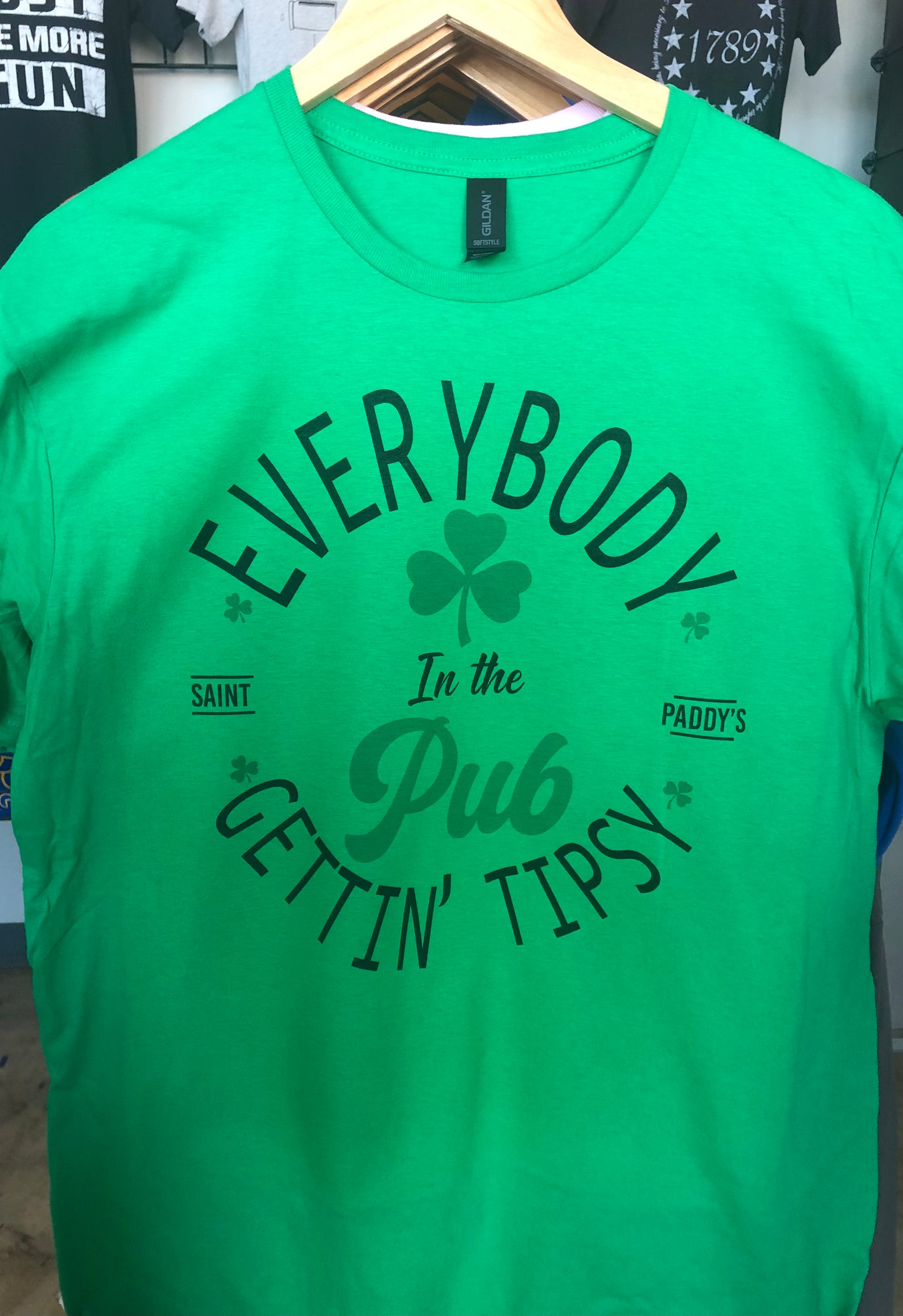 Everybody’s in the Pub Getting Tipsy